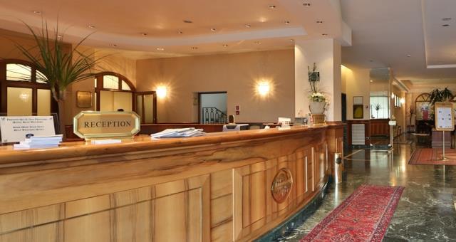 Reception aperta 24 ore su 24. Staff professionale, cordiale e multilingue. Best Western Hotel Globus City Forlì