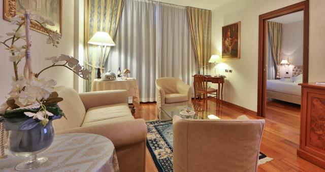 Exclusive and elegant living room, Best Western Hotel Globus City Forlì