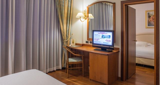 The adjoining room at the Best Western Hotel Globus City Forlì is ideal for families
